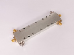 0.5-6GHz 20dB 微带双定向耦合器