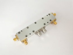4-6GHz 40dB 微带双定向耦合器