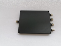 0.5-6GHz 4 Way Microstrip Power Divider