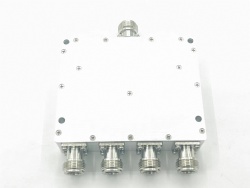 1.8-3GHz 4路大功率微带功分器