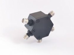 DC-6GHz 4路电阻功分器